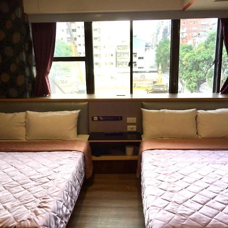One Plus One Hotel Đài Bắc Ngoại thất bức ảnh